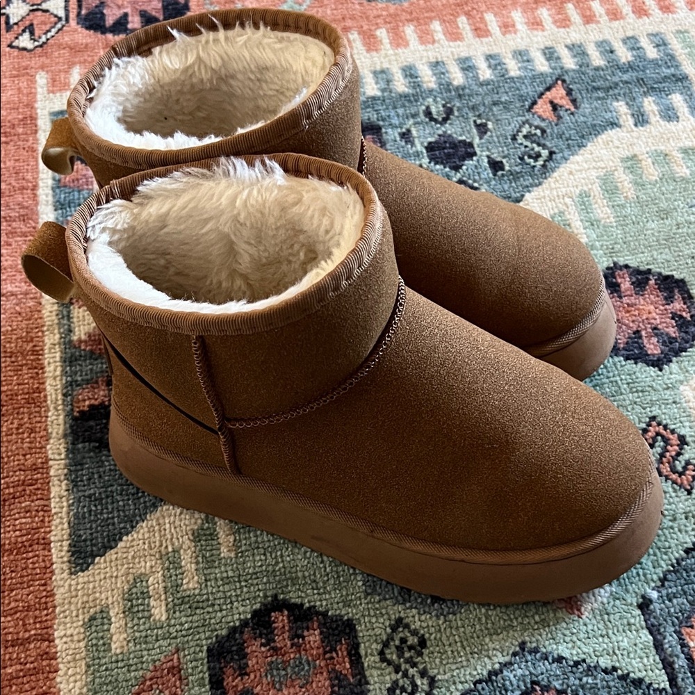 Women's Cozy Brown Ankle Booties